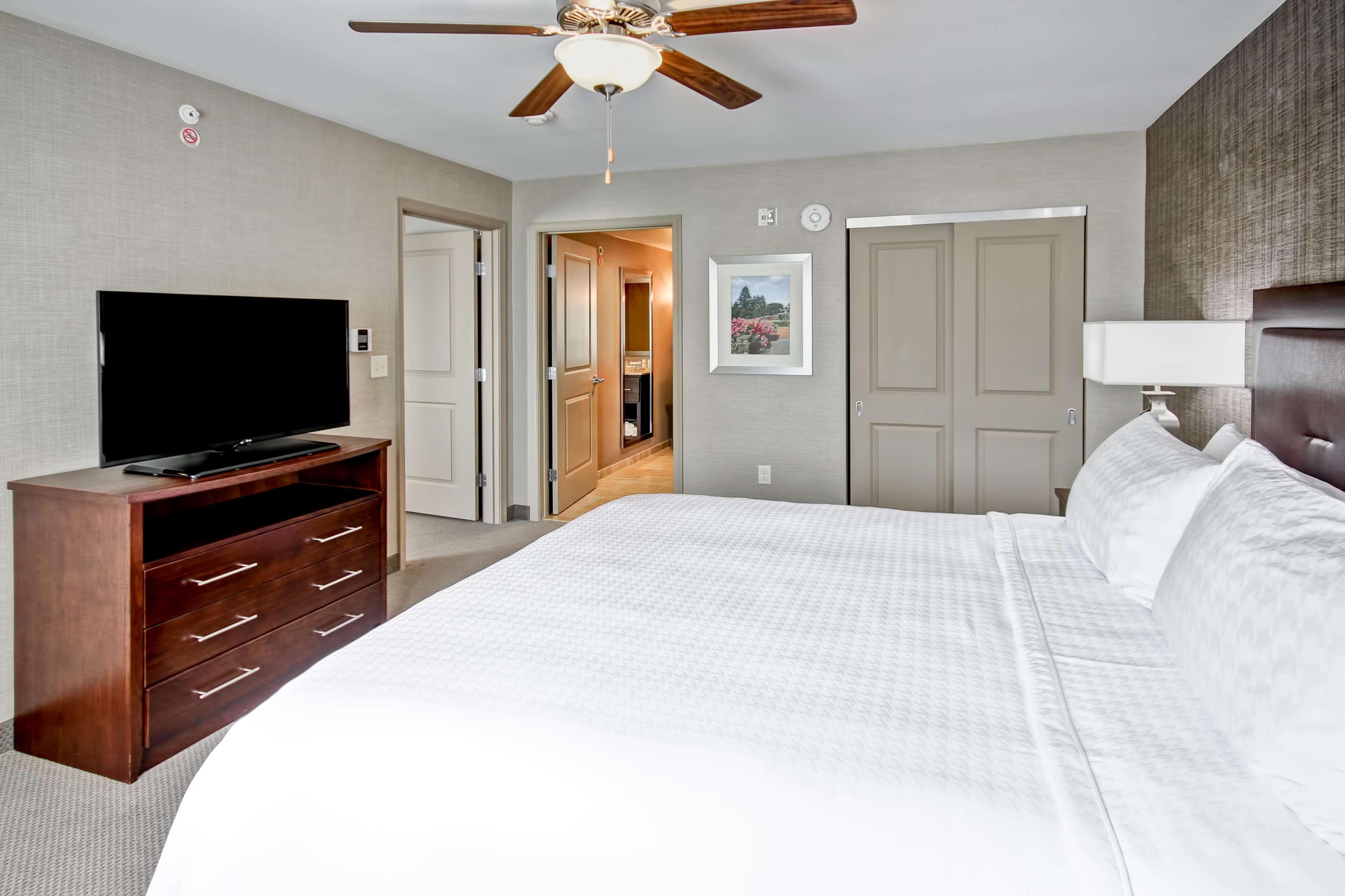 Homewood Suites By Hilton Bridgewater/Branchburg מראה חיצוני תמונה